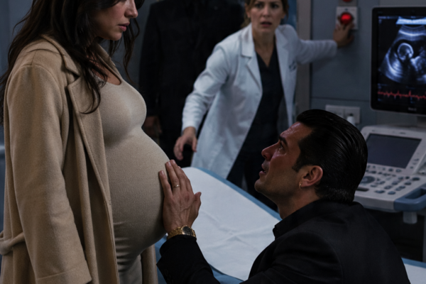 I HID MY PREGNANCY FROM MY DIVORCED MAFIA HUSBAND IN A CHICAGO CLINIC, THEN HE SAW MY BELLY, FELL TO HIS KNEES, AND THE DOCTOR HIT ALARM